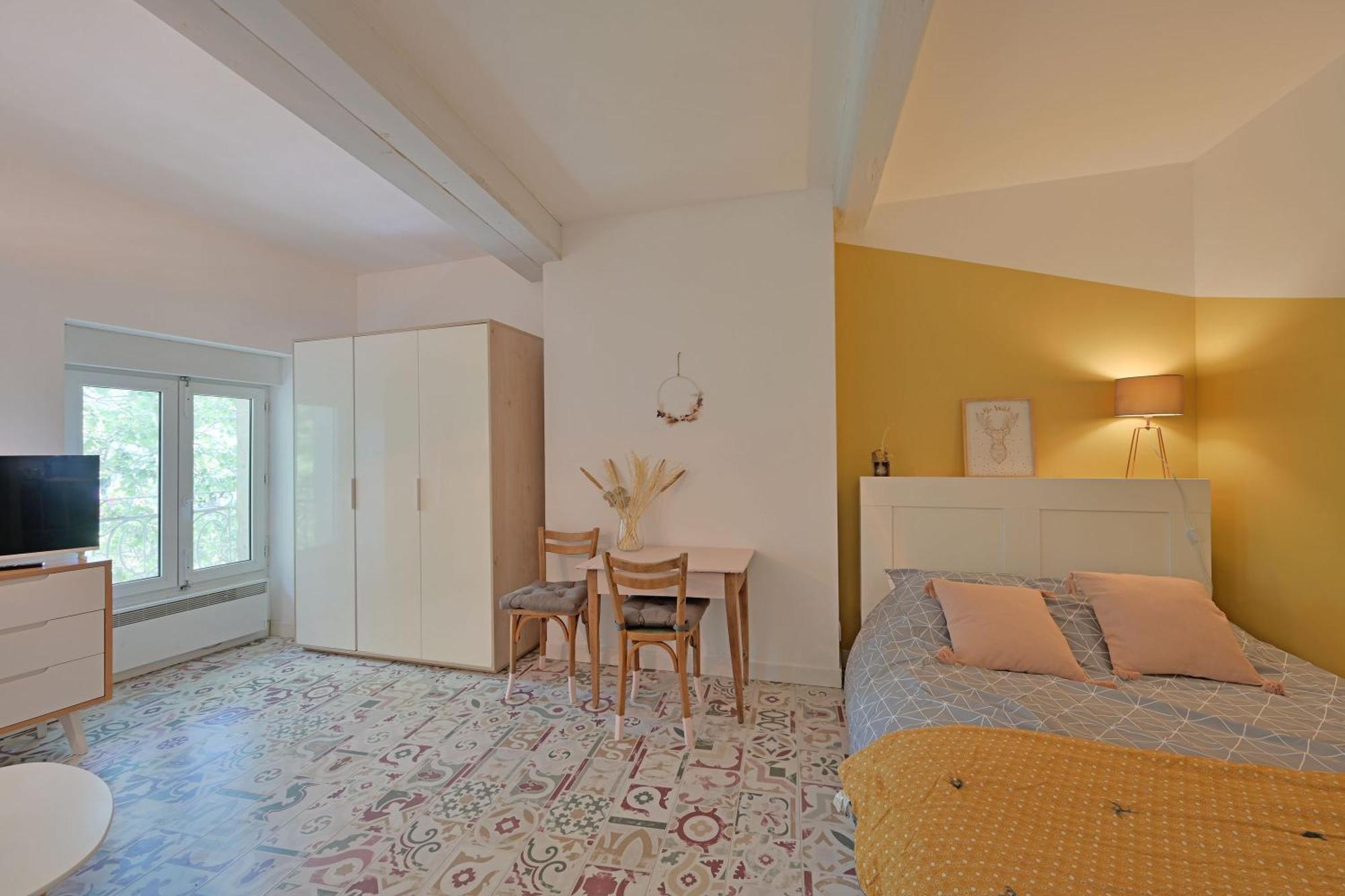Apartamento Le Balcon De L'horloge - - Centre Aviñón